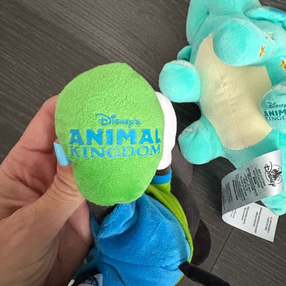 Disney Animal Kingdom Dinoland Mickey Mouse and Dinosaur Small Plush, NWT - Picture 7 of 7